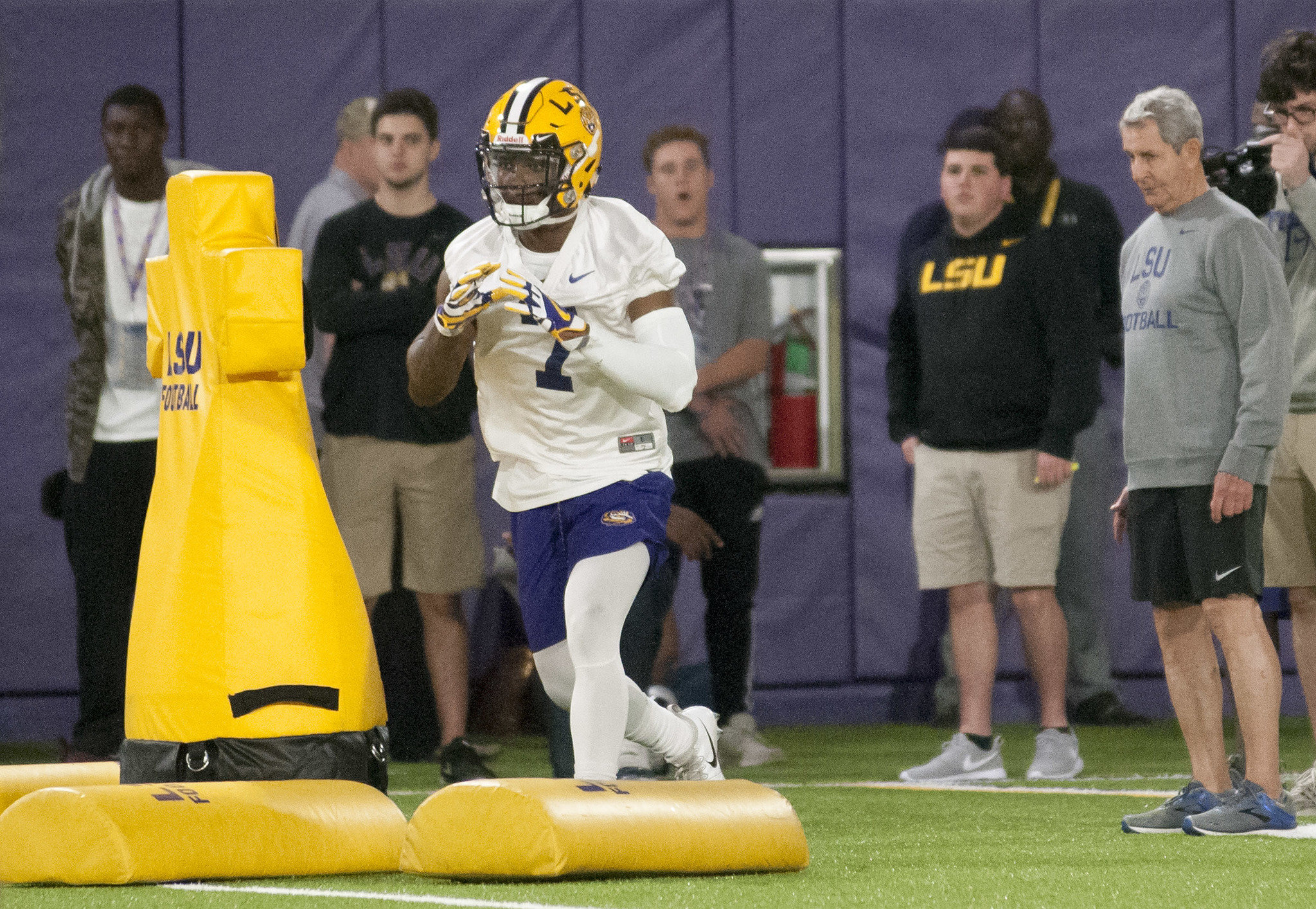 lsu football report tigers