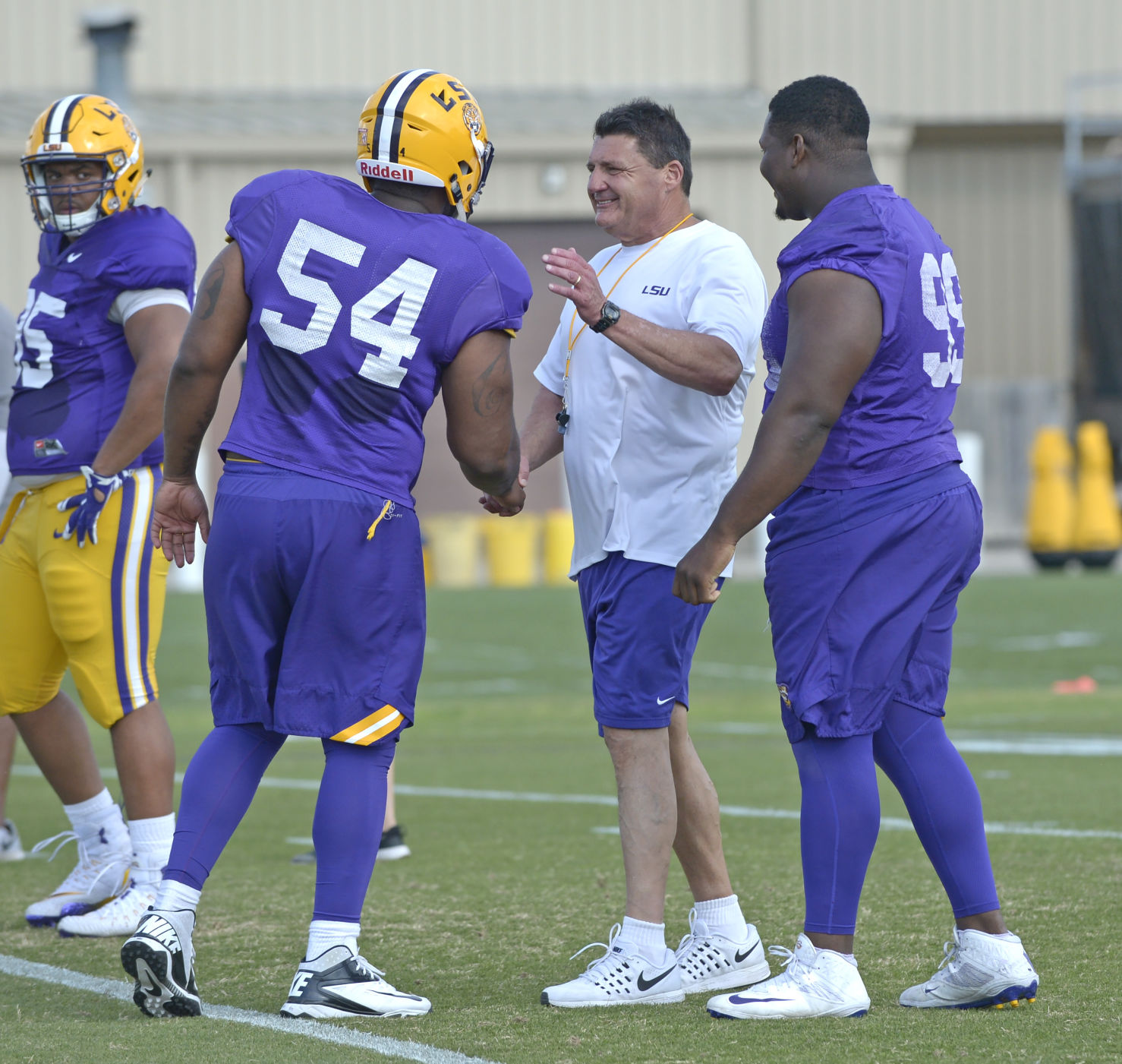 lsu football report tigers