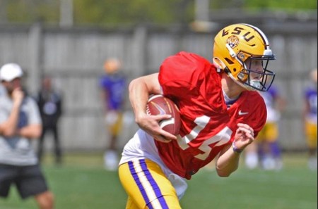 Walker Howard’s first spring, QB reps and the latest from LSU football practice